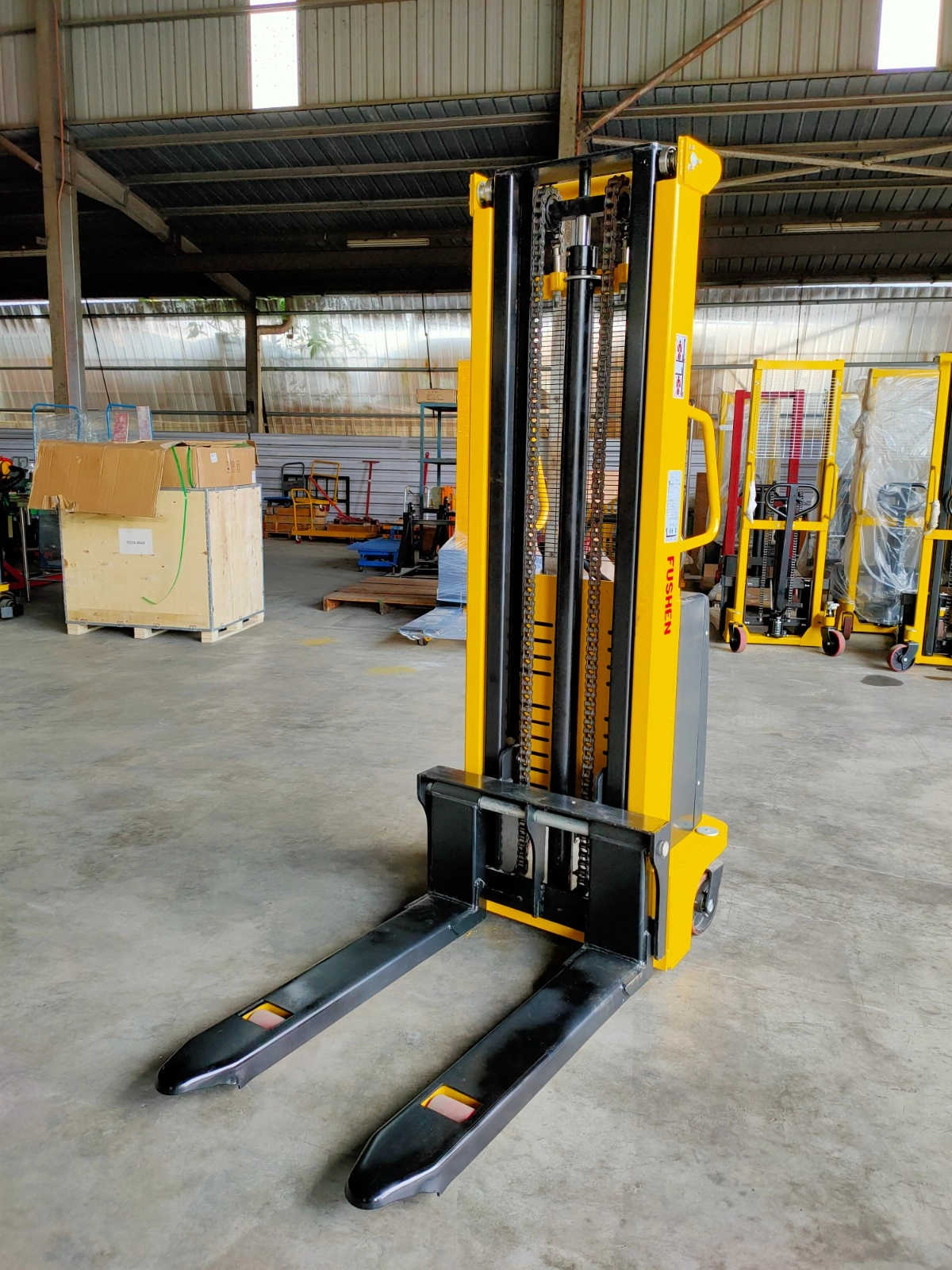 Semi Electric Stacker [CTD Series]